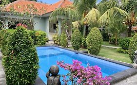 Davit Guesthouse Nusa Dua